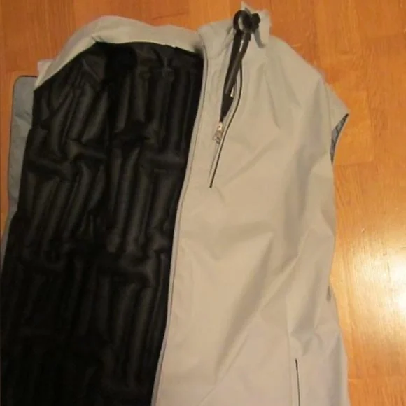 Hugo Boss Black Vest High Collar brushed fleece exterior & Smooth interior - Picture 5 of 7